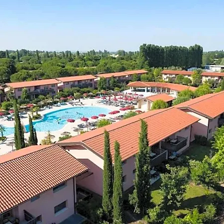 Hotel Spacious Surrounded By The Quiet